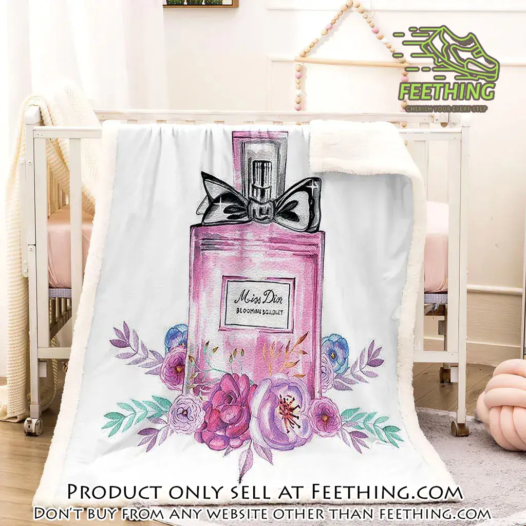 Chanel rose perfum luxury brand premium blanket fleece home decor ft3448206